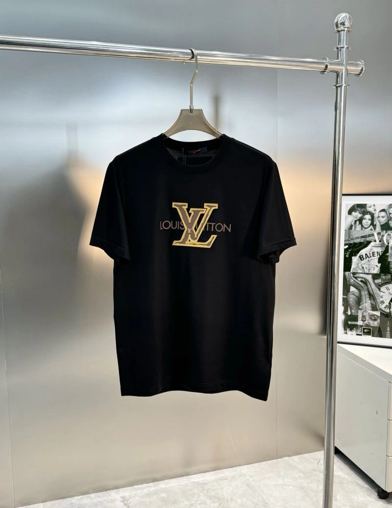 GoodFit Louis Vuitton T-Shirts 137340