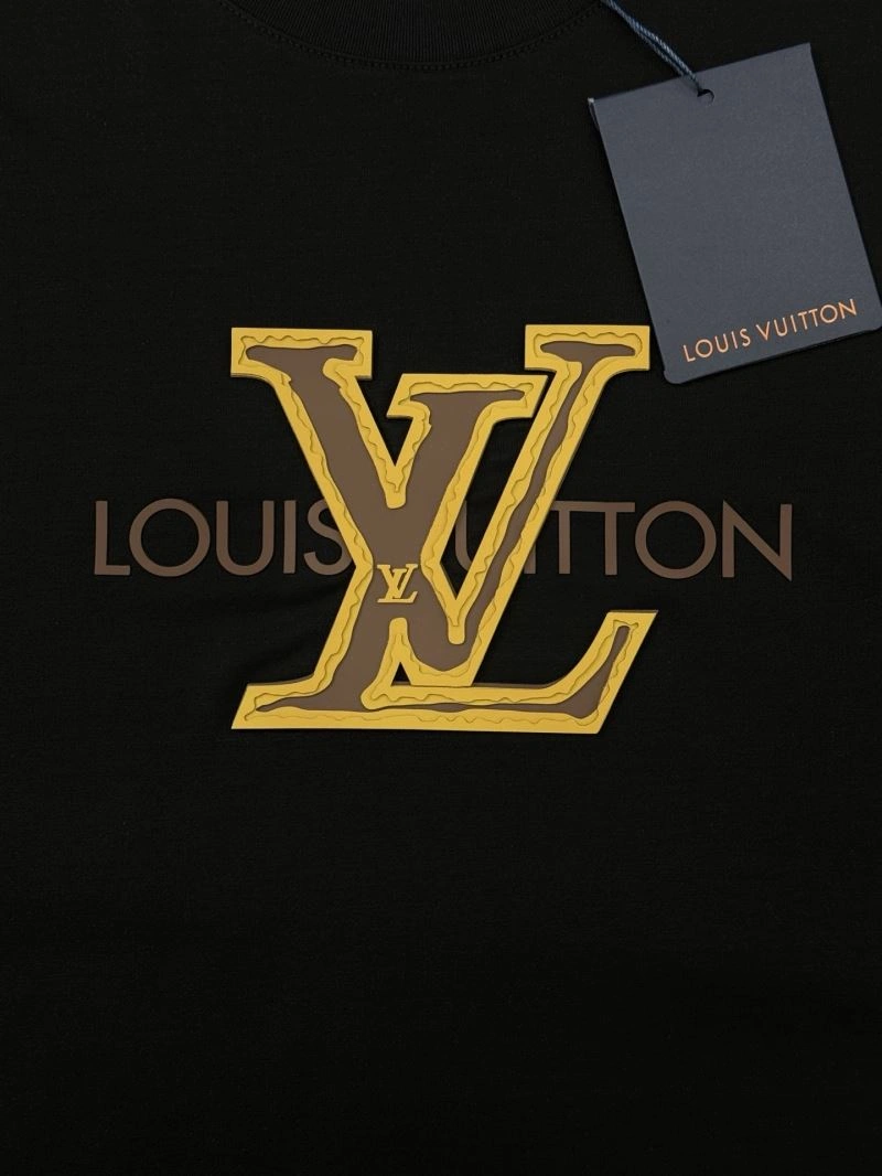 GoodFit Louis Vuitton T-Shirts 137340