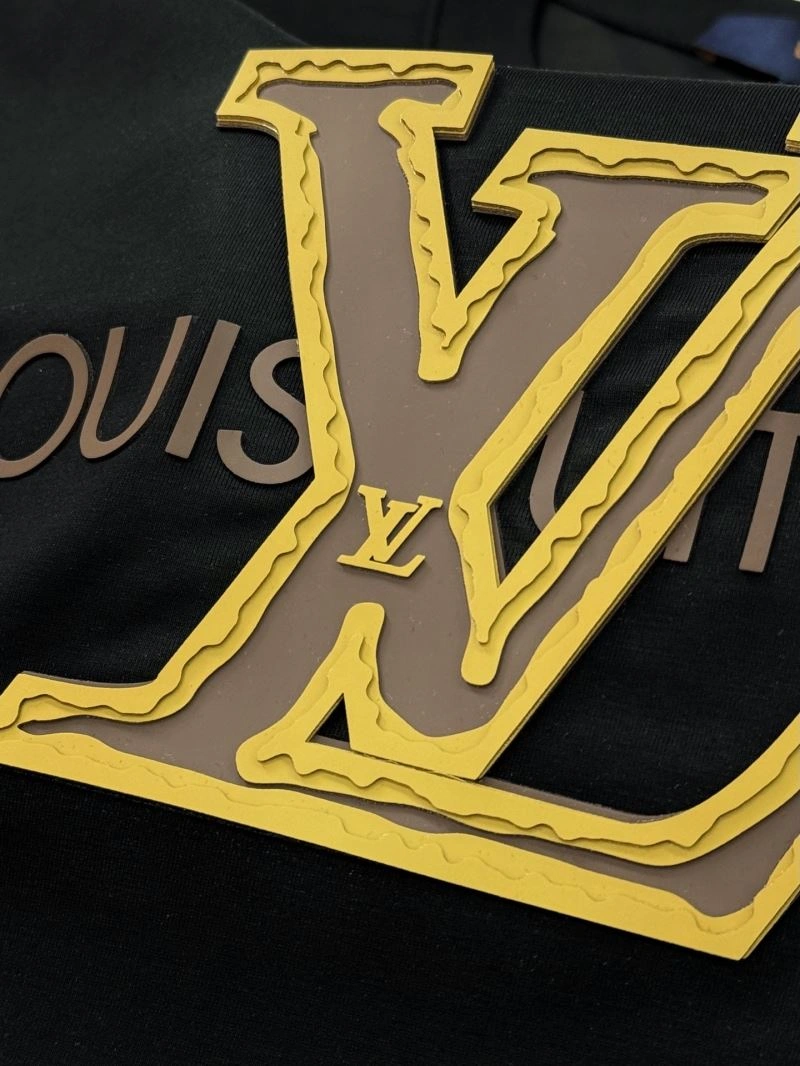 GoodFit Louis Vuitton T-Shirts 137340