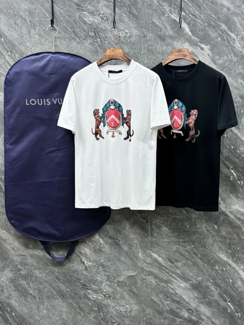 Fashionable Louis Vuitton T-Shirts 137309