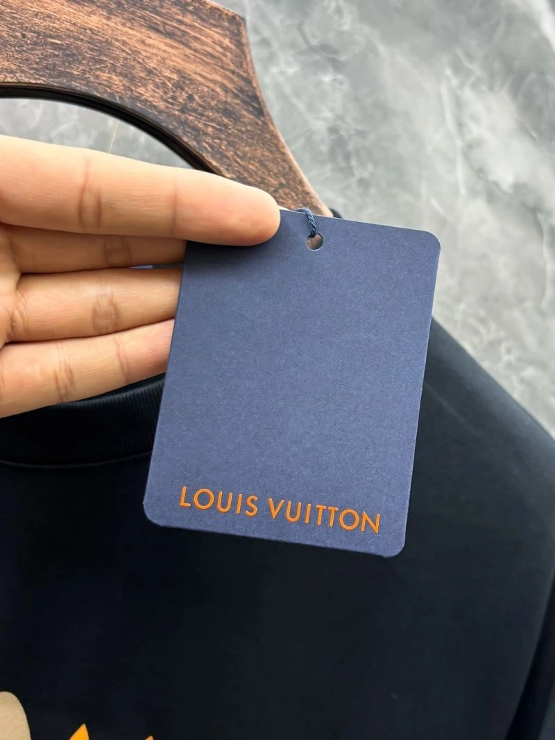 Louis Vuitton T-Shirts EasyMatch 137310