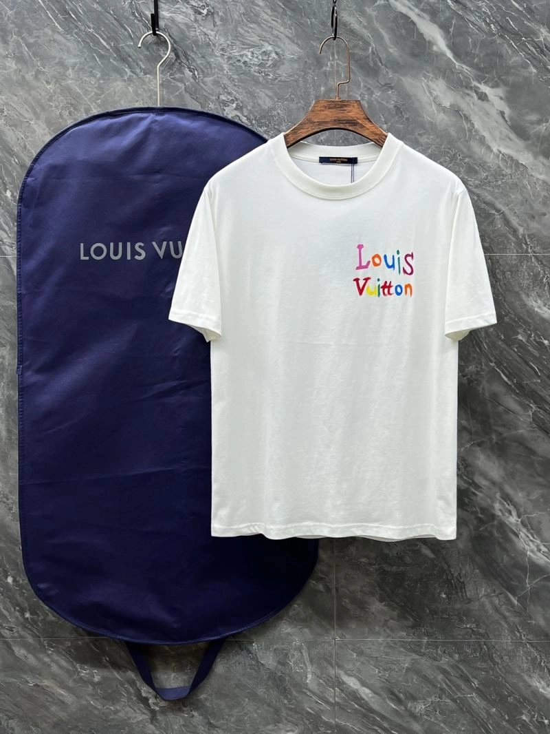 Louis Vuitton T-Shirts Lightweight 137318