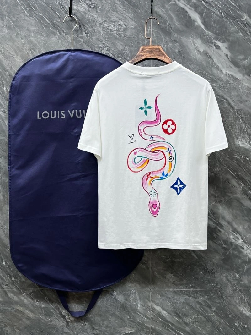 Louis Vuitton T-Shirts Lightweight 137318