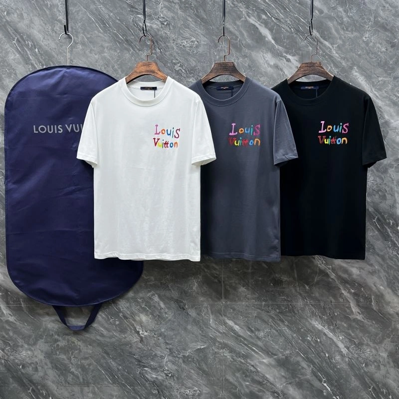 Louis Vuitton T-Shirts Lightweight 137318