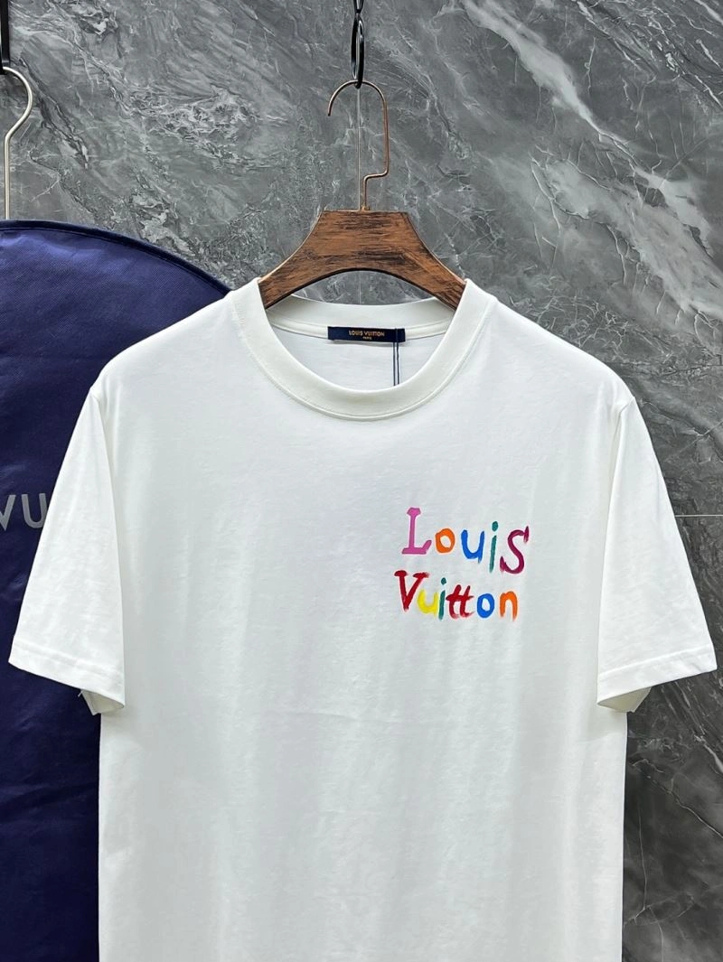 Louis Vuitton T-Shirts Lightweight 137318