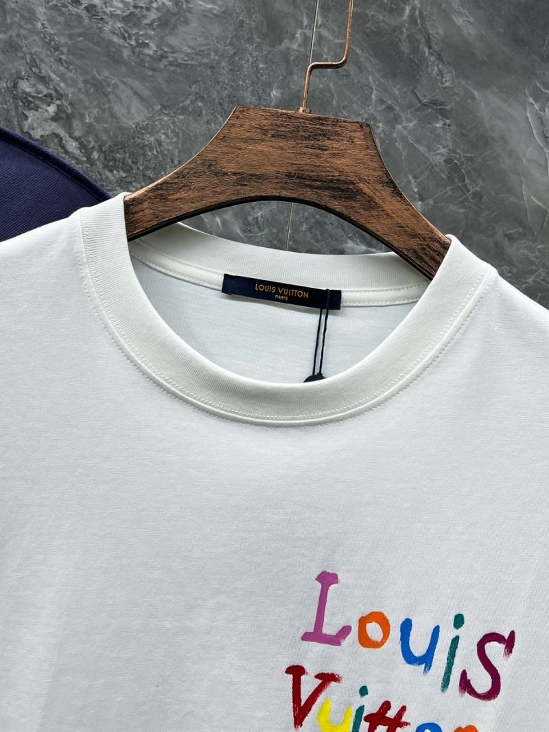 Louis Vuitton T-Shirts Lightweight 137318
