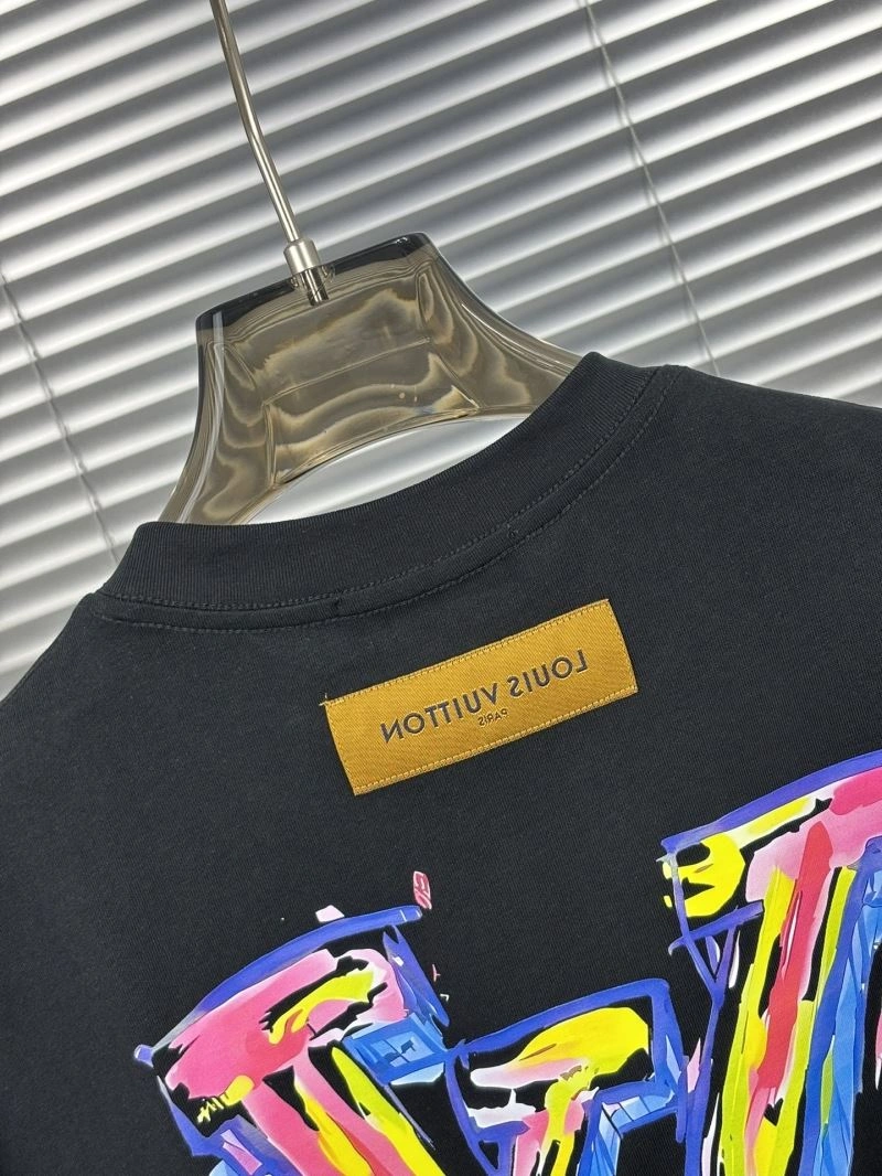 Elegant Louis Vuitton T-Shirts 137306