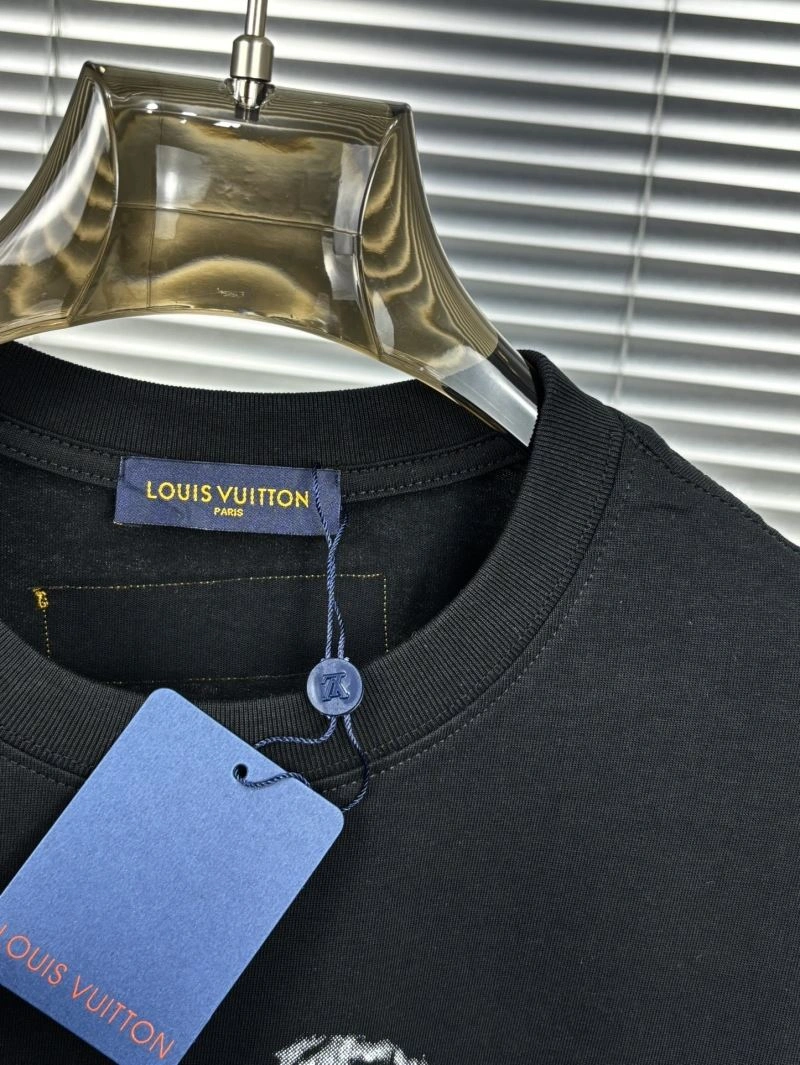 Durable Louis Vuitton T-Shirts 137301