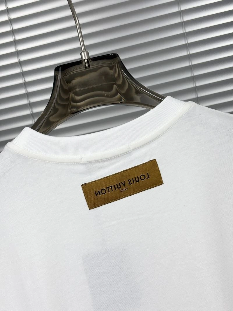 Louis Vuitton T-Shirts Youthful 137298