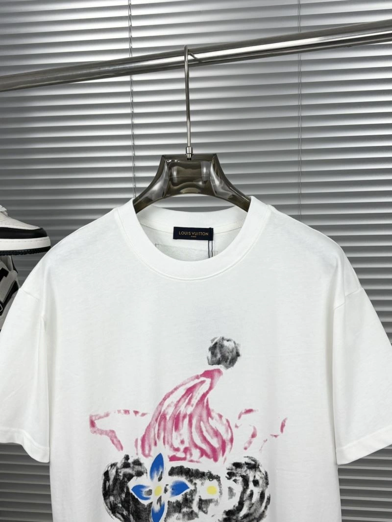 Louis Vuitton T-Shirts Youthful 137298