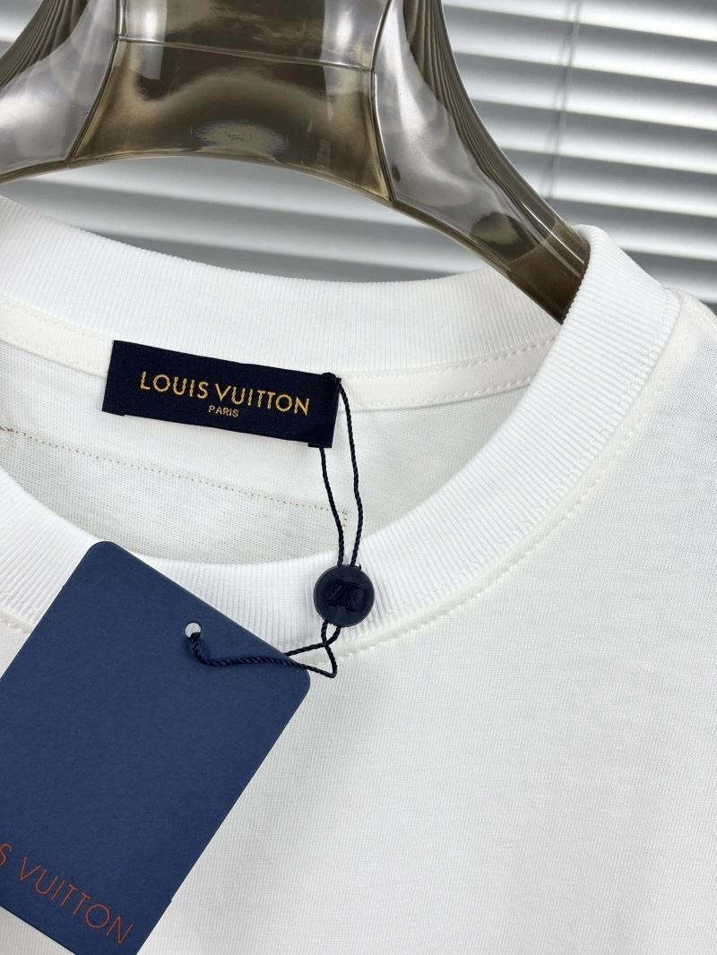 Louis Vuitton T-Shirts Youthful 137298