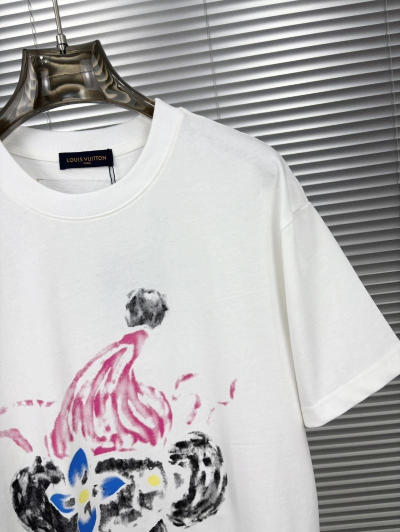 Louis Vuitton T-Shirts Youthful 137298