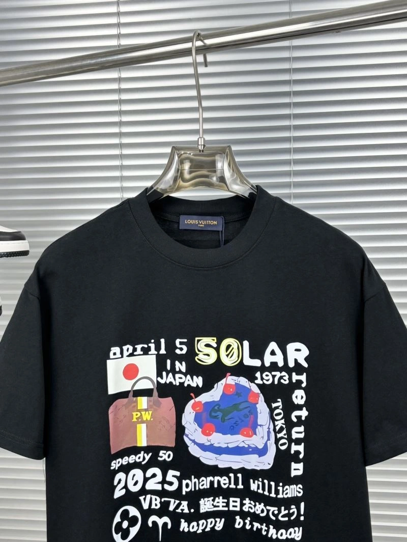 Louis Vuitton T-Shirts Versatile 137300
