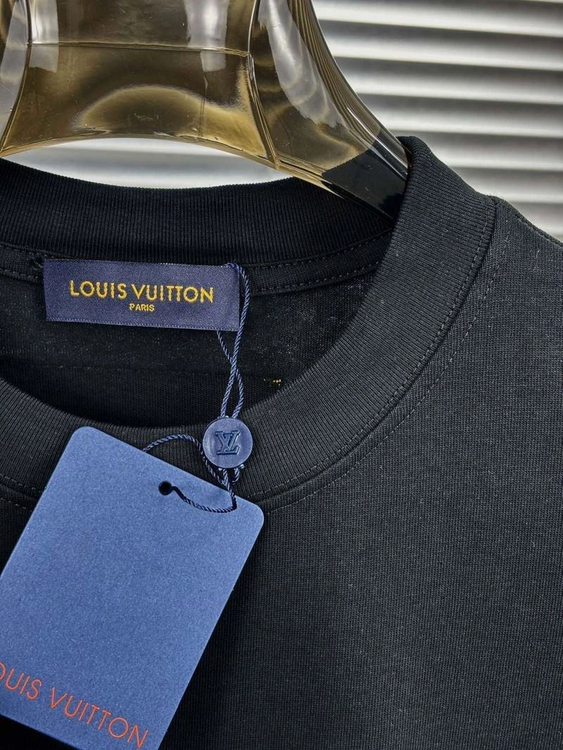 Louis Vuitton T-Shirts Versatile 137300