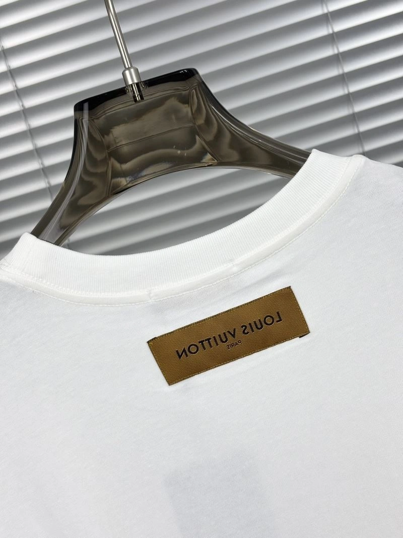 Vibrant Louis Vuitton T-Shirts 137296