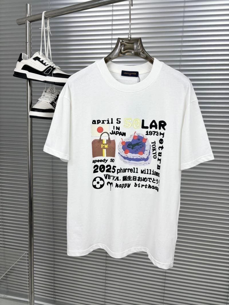 Vibrant Louis Vuitton T-Shirts 137296
