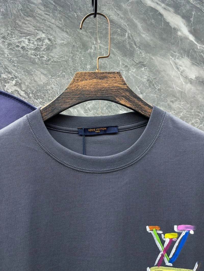 SmoothTexture Louis Vuitton T-Shirts 137295