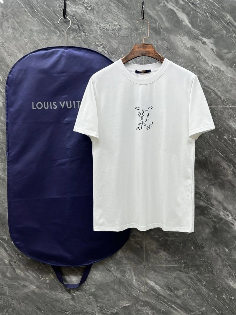 Lightweight Louis Vuitton T-Shirts 137294