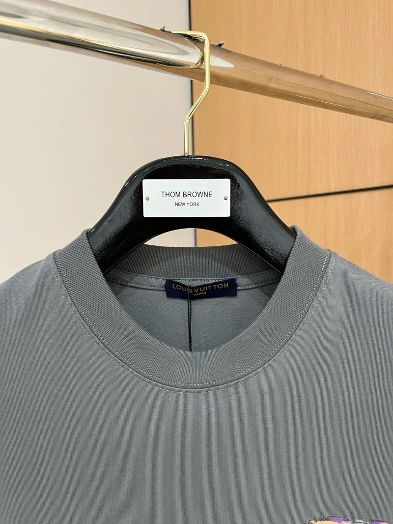 Louis Vuitton T-Shirts Unisex 137284