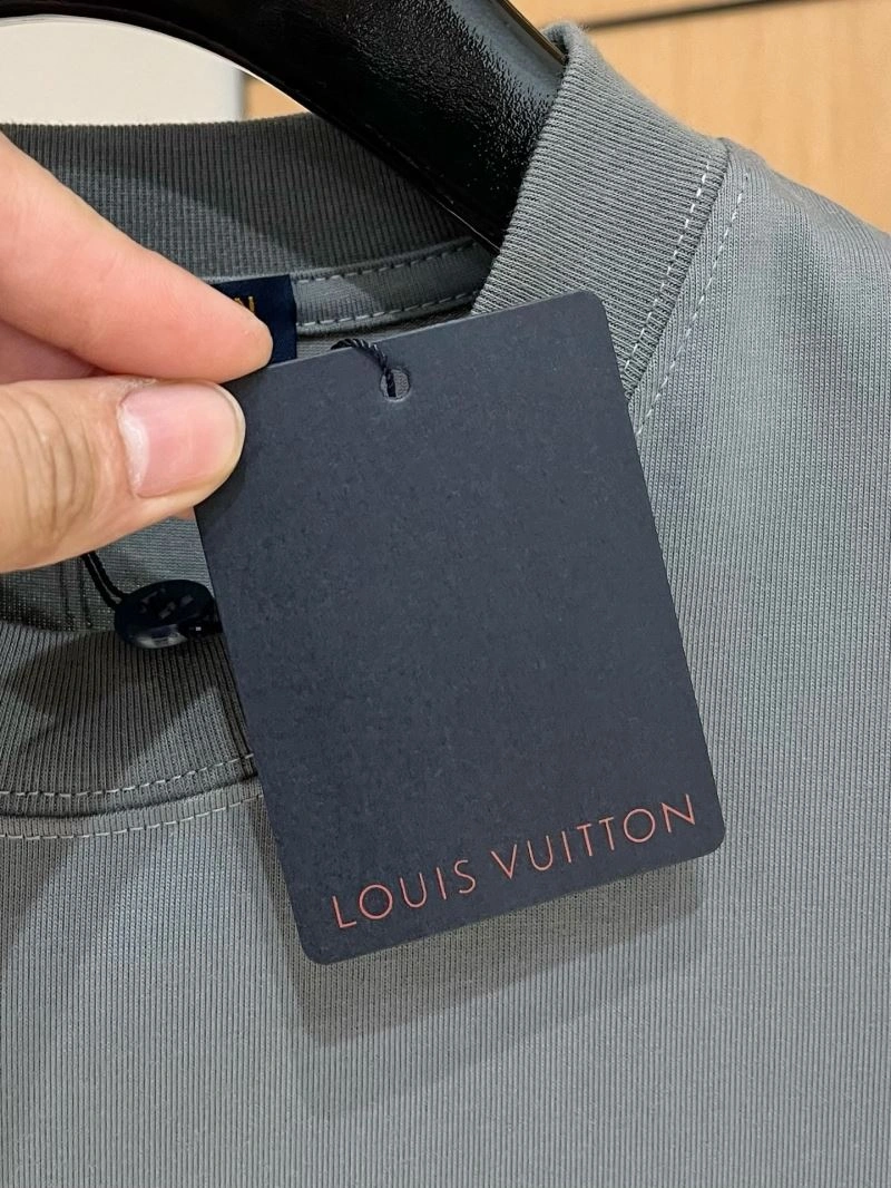 Louis Vuitton T-Shirts Unisex 137284