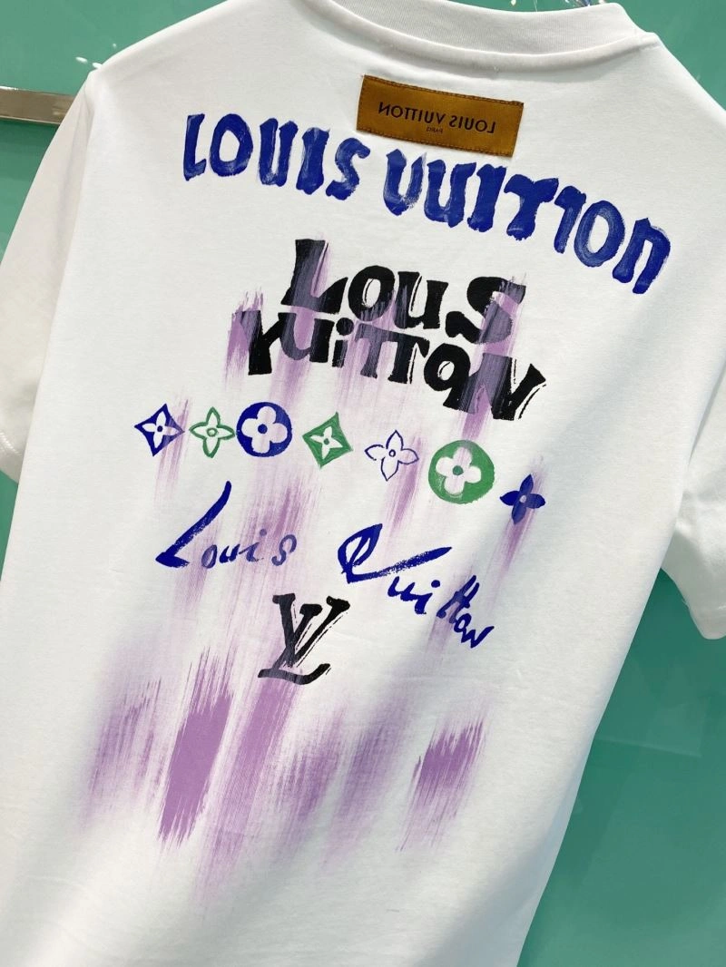Louis Vuitton T-Shirts Lightweight 137282