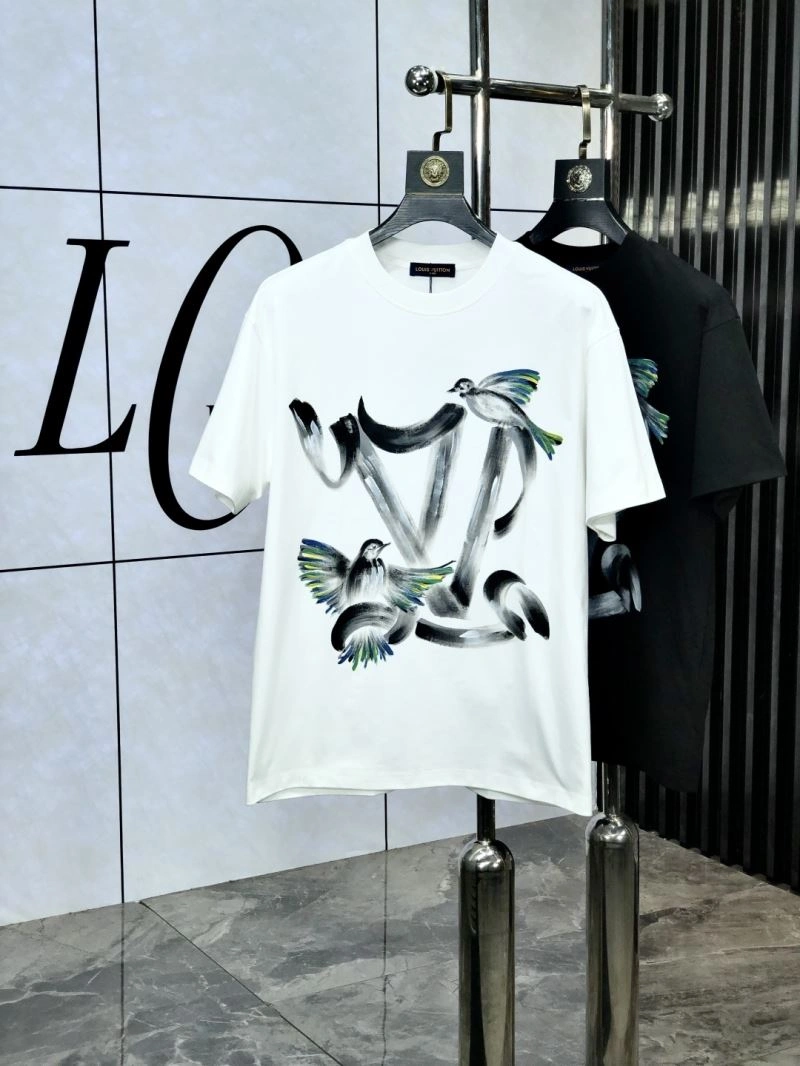 Sophisticated Louis Vuitton T-Shirts 137303