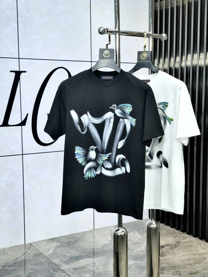 Sophisticated Louis Vuitton T-Shirts 137303