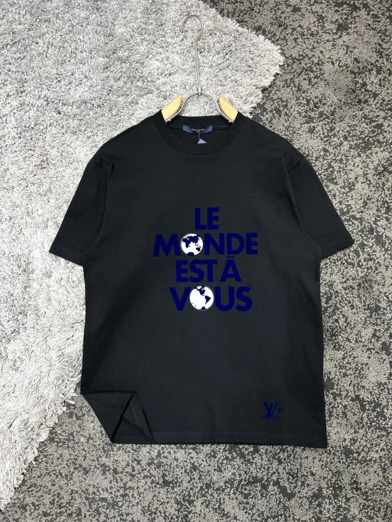 Louis Vuitton T-Shirts Resilient 137291