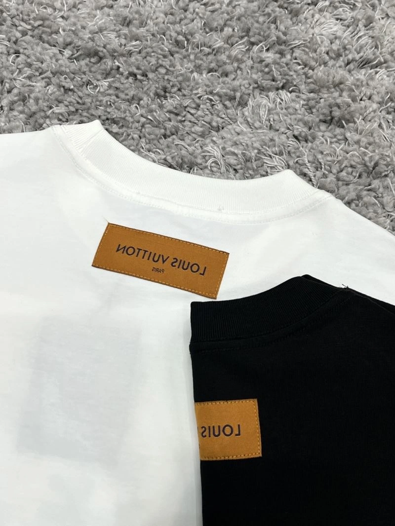 Louis Vuitton T-Shirts Resilient 137291