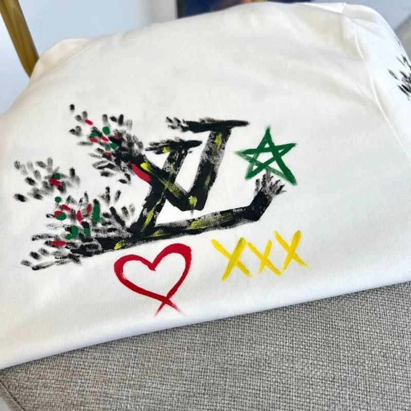 Louis Vuitton T-Shirts FashionForward 137276