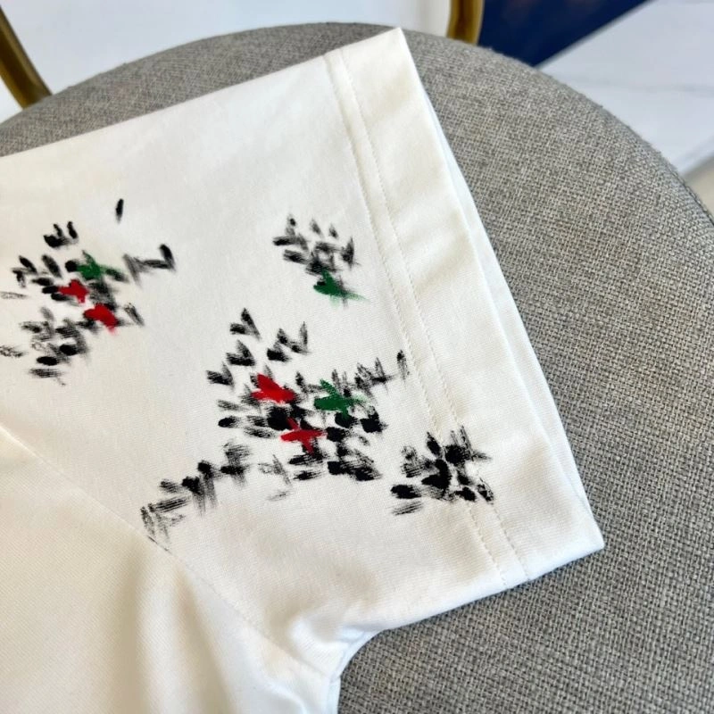 Louis Vuitton T-Shirts FashionForward 137276