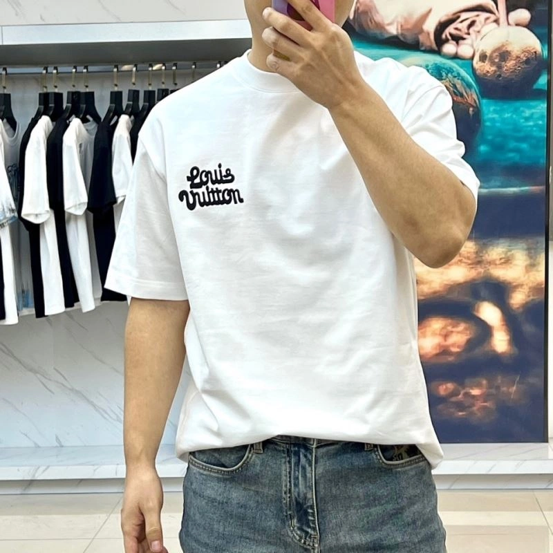 Comfortable Louis Vuitton T-Shirts 137274
