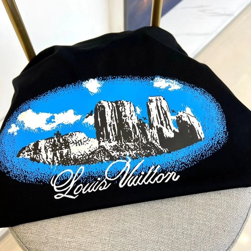 TechFriendly Louis Vuitton T-Shirts 137283
