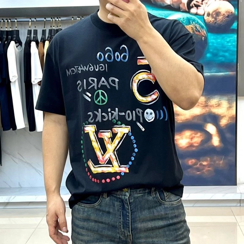 Louis Vuitton T-Shirts Chic 137292
