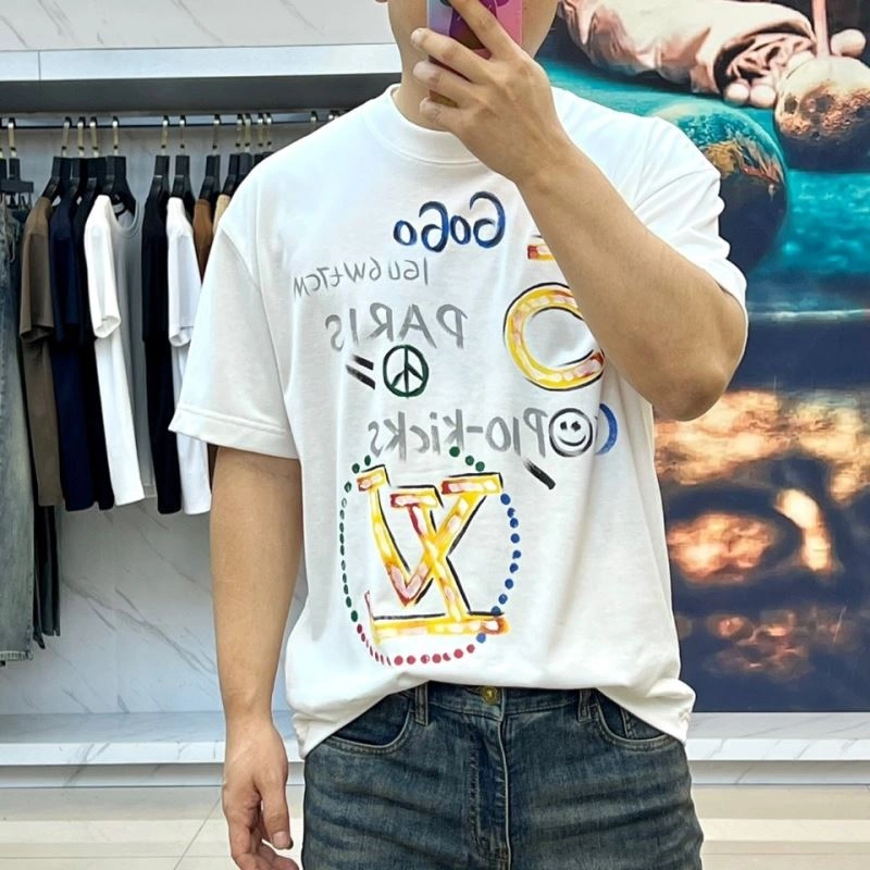 Packable Louis Vuitton T-Shirts 137286