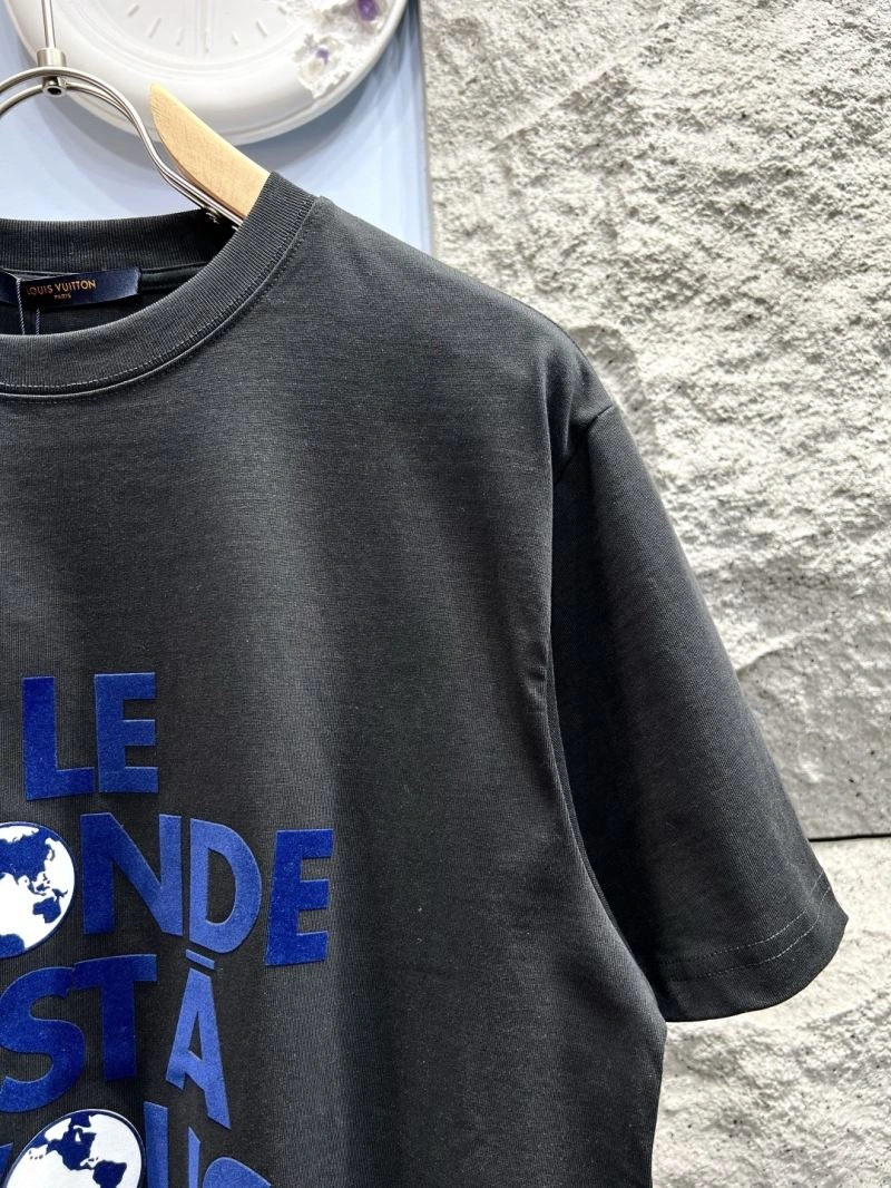 Louis Vuitton T-Shirts Functional 137272