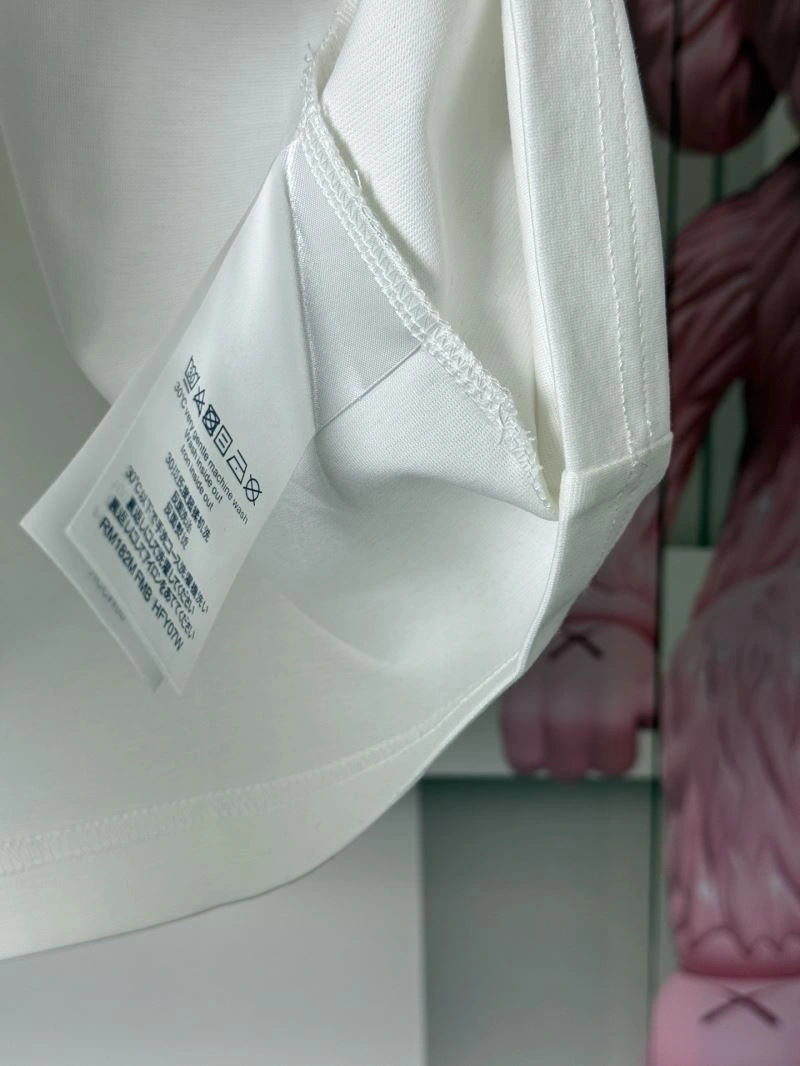 Louis Vuitton T-Shirts Stretchable 137275