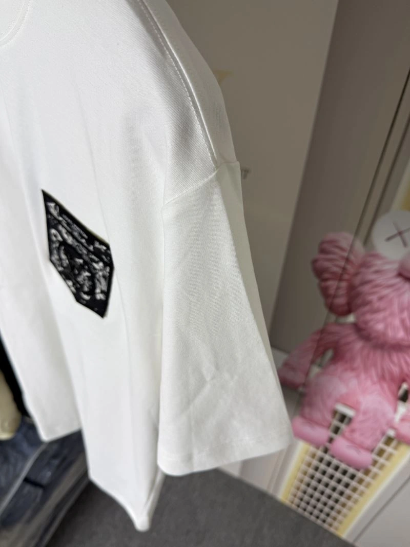 Louis Vuitton T-Shirts Lightweight 137287