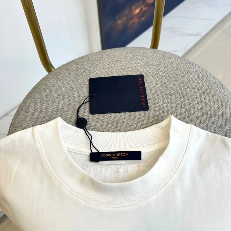 Affordable Louis Vuitton T-Shirts 137268