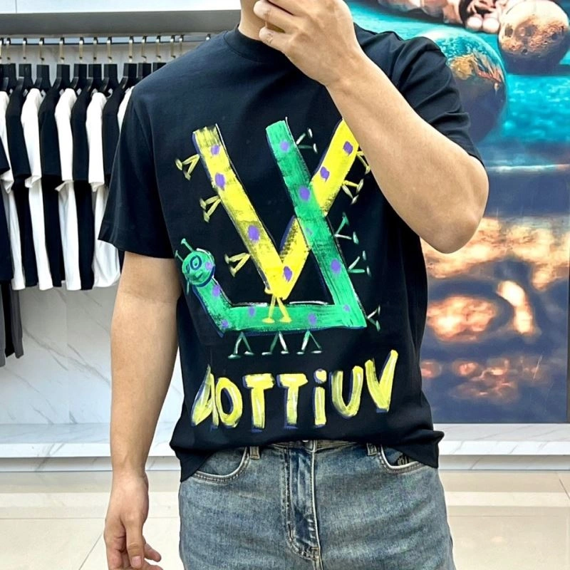 MoistureWicking Louis Vuitton T-Shirts 137269