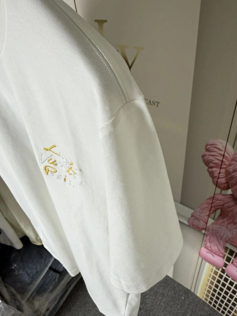 EasyMatch Louis Vuitton T-Shirts 137278
