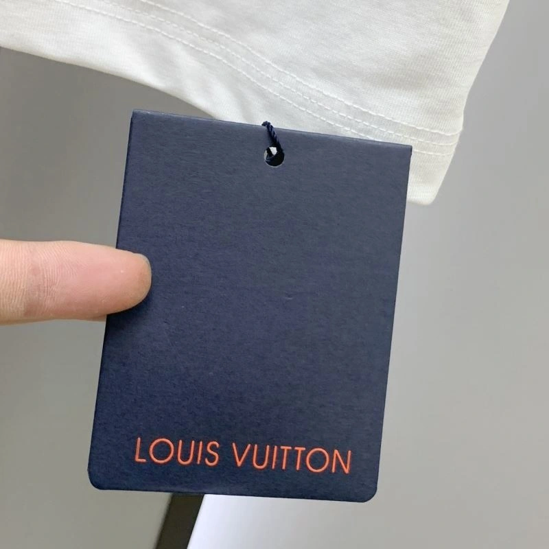 Louis Vuitton T-Shirts Breathable 137280