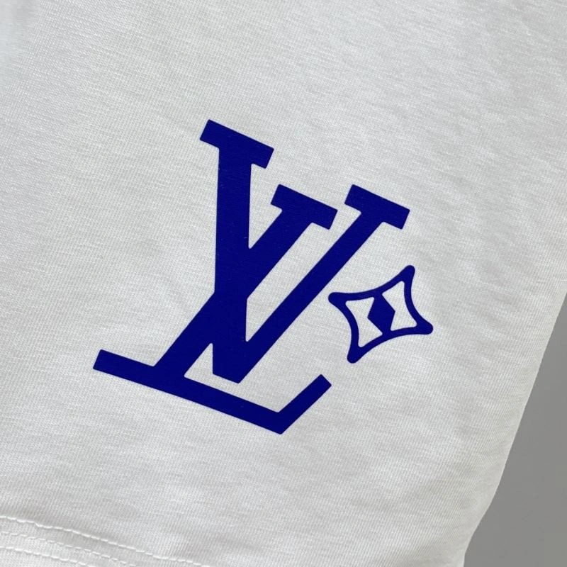 Louis Vuitton T-Shirts Breathable 137280