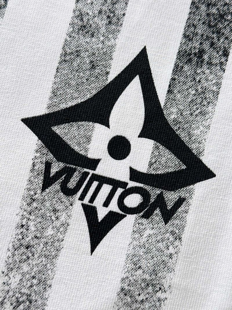Practical Louis Vuitton T-Shirts 137266