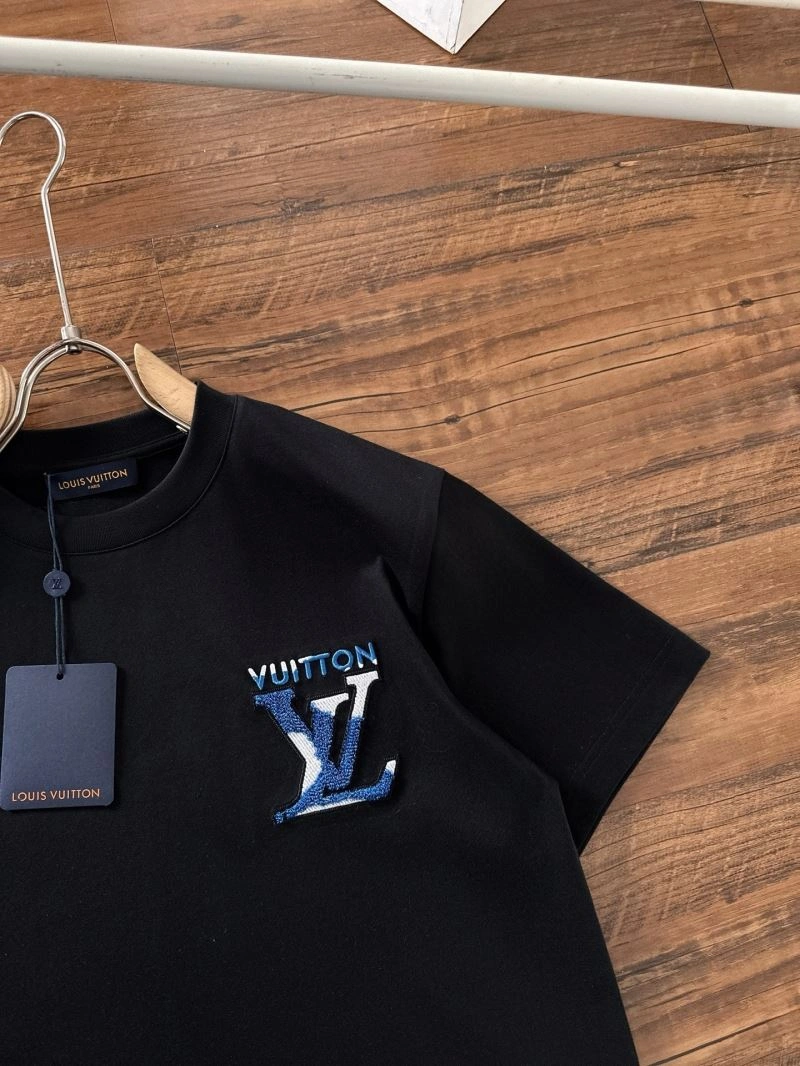 EyeCatching Louis Vuitton T-Shirts 137260