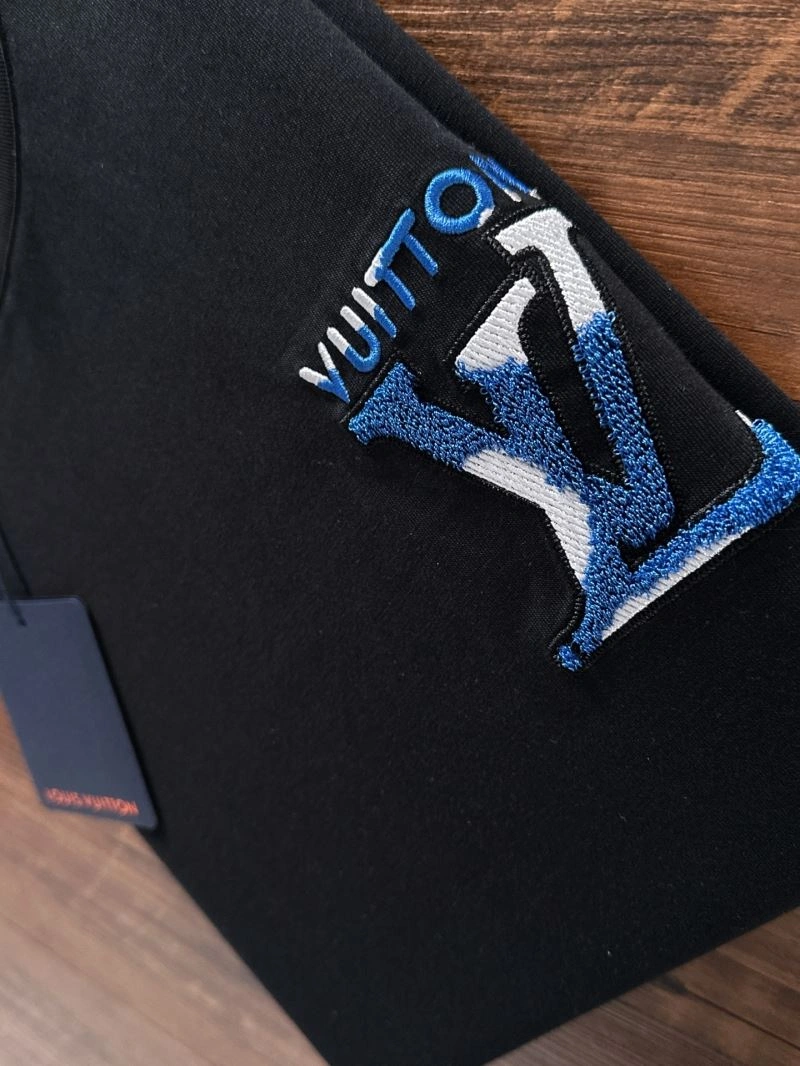 EyeCatching Louis Vuitton T-Shirts 137260