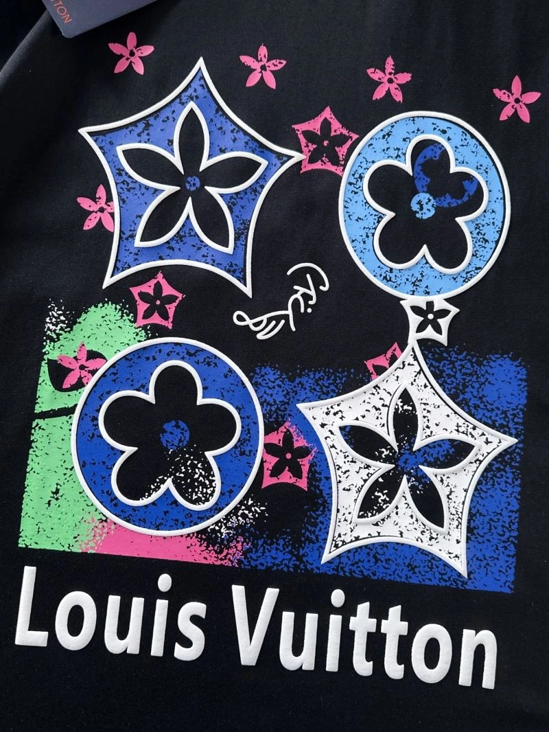 ComfortFit Louis Vuitton T-Shirts 137259