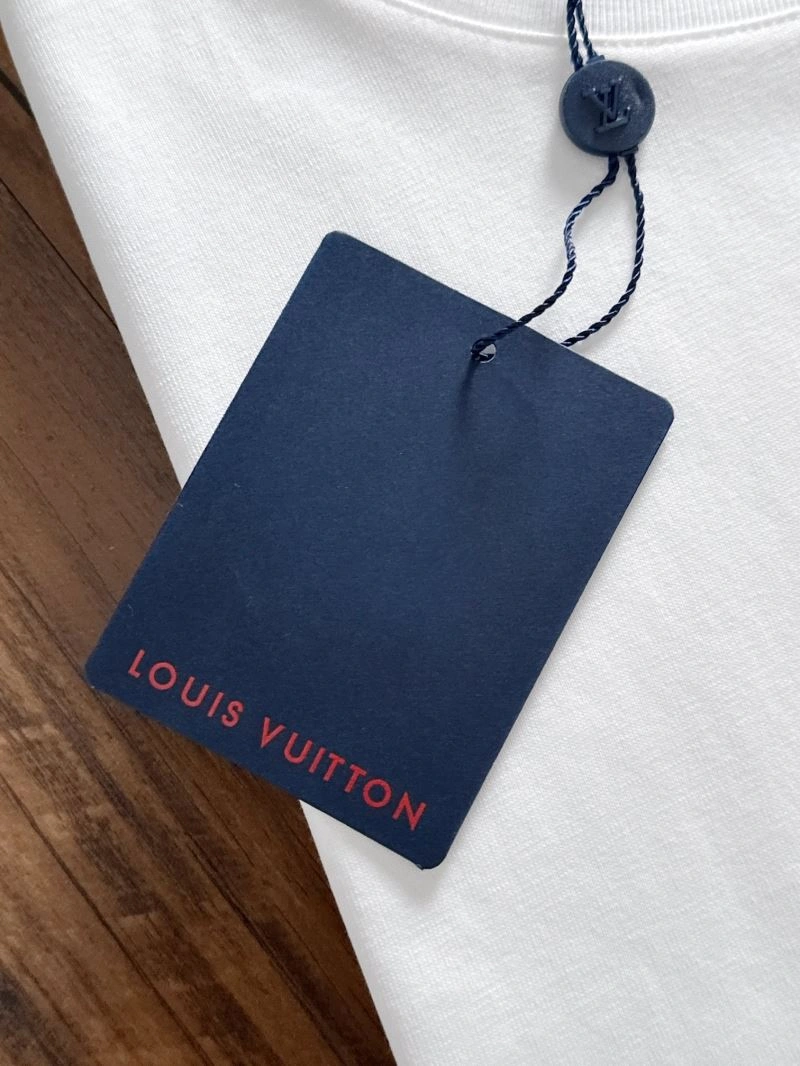 Affordable Louis Vuitton T-Shirts 137247
