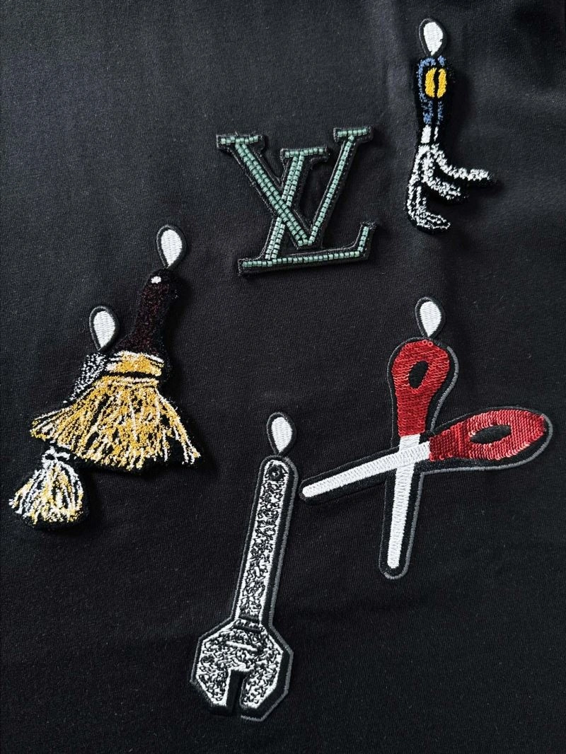 Vibrant Louis Vuitton T-Shirts 137242