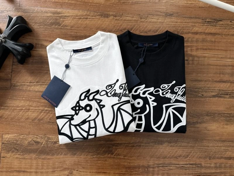 ComfortFit Louis Vuitton T-Shirts 137237
